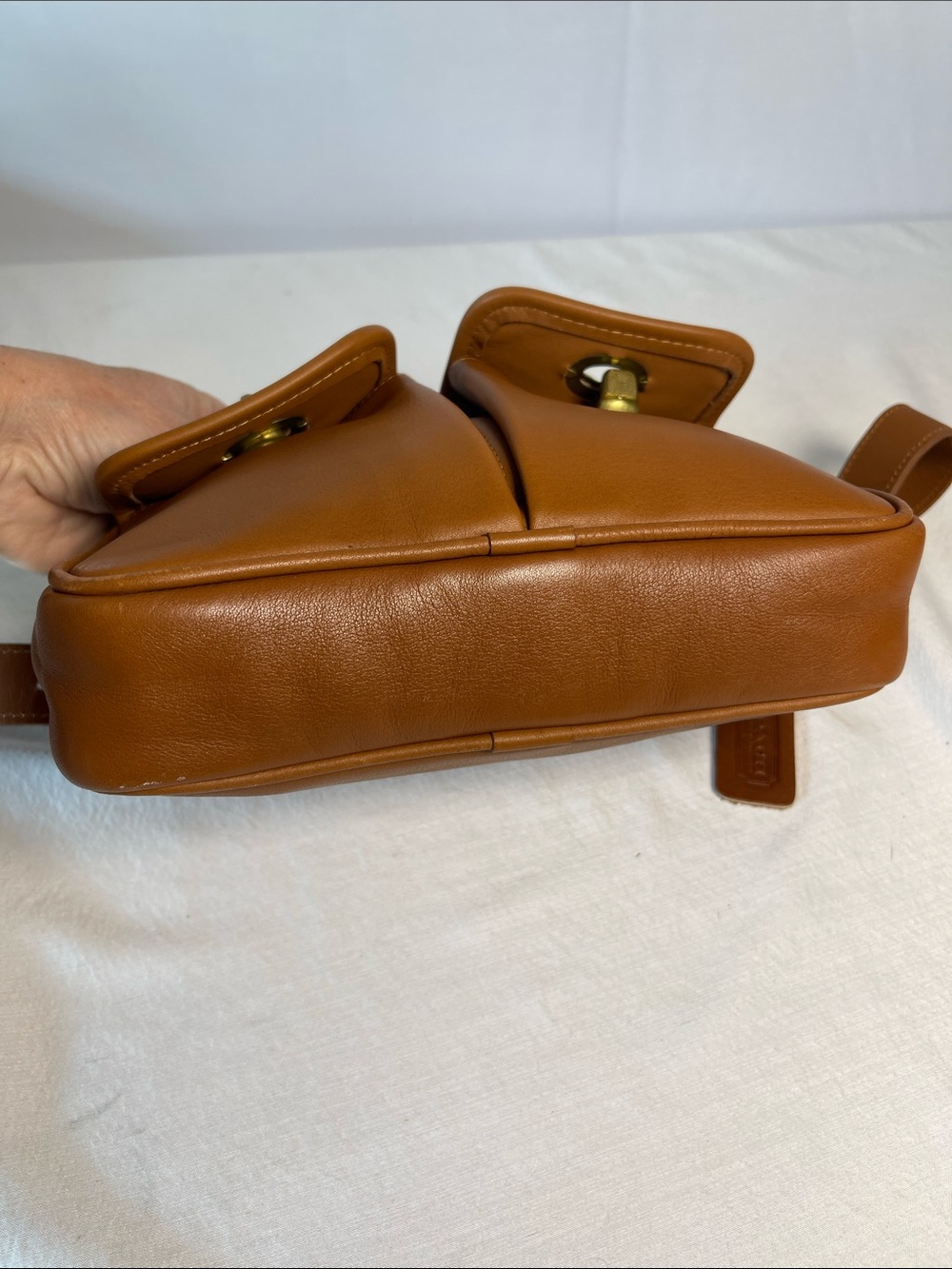 Coach 0921-130 Vintage Waist Pack Style 507 British Tan Leather Authenticated - Picture 14 of 16